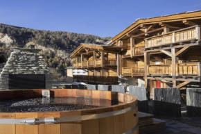 Luxe apartment near ski lift